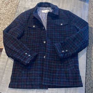 UTEX SHACKET, WARM, COZY, FULLY LINED, EXCELLENT PRE OWNED CONDITION!